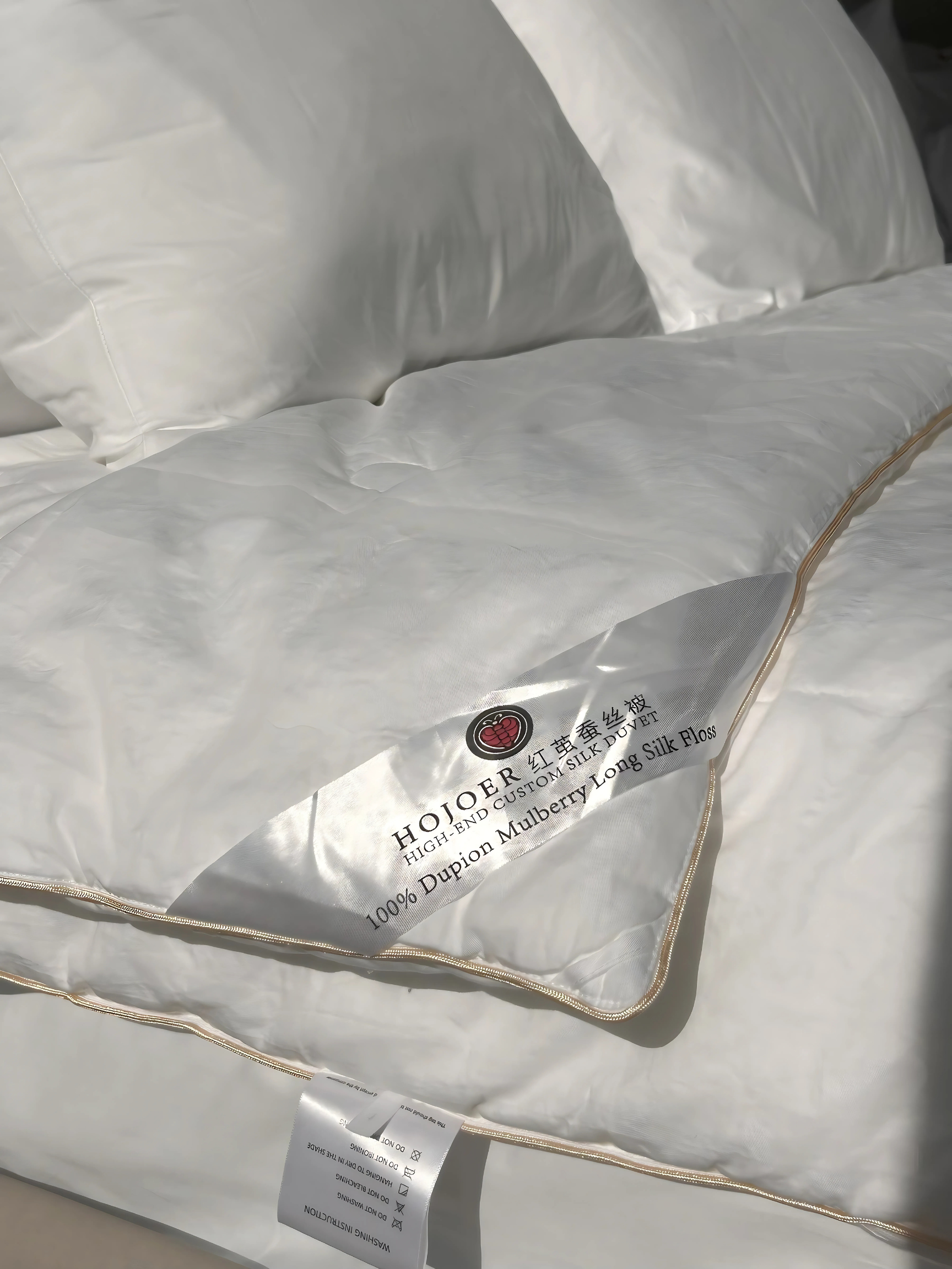 All-season mulberry silk duvet